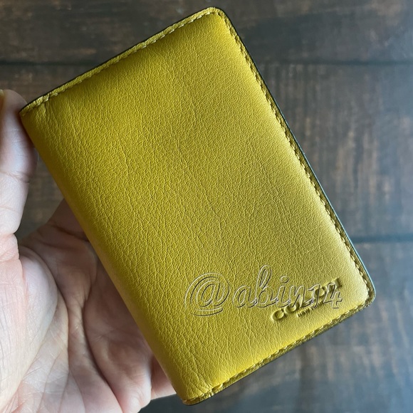 NWT Leather Card Case Wallet Holder - Picture 1 of 5